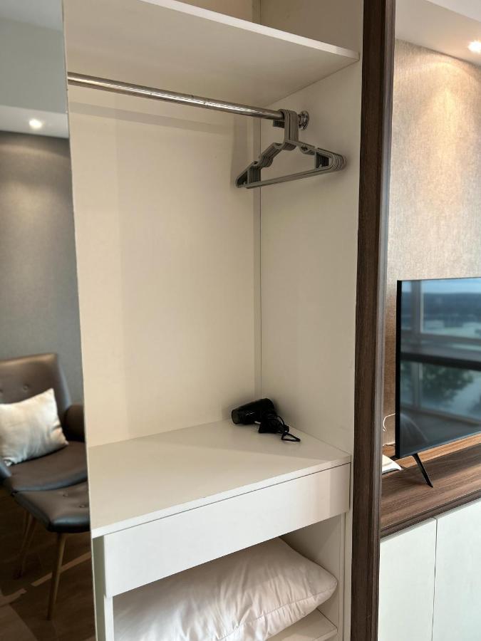 U Residence 2 Studio Apartment Pool View Тангеранг Экстерьер фото