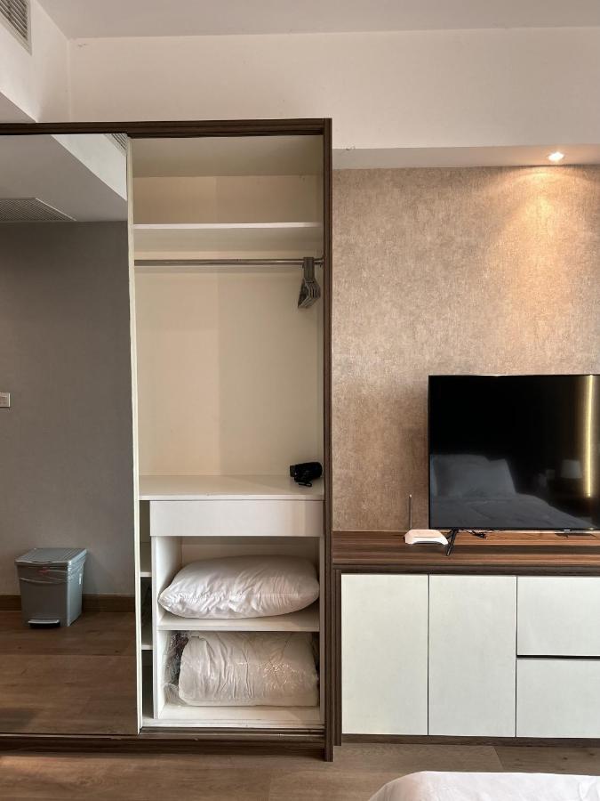 U Residence 2 Studio Apartment Pool View Тангеранг Экстерьер фото